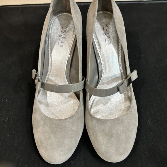 Pumps, High Heels, Gray Suede, Size 10 - Picture 6 of 6